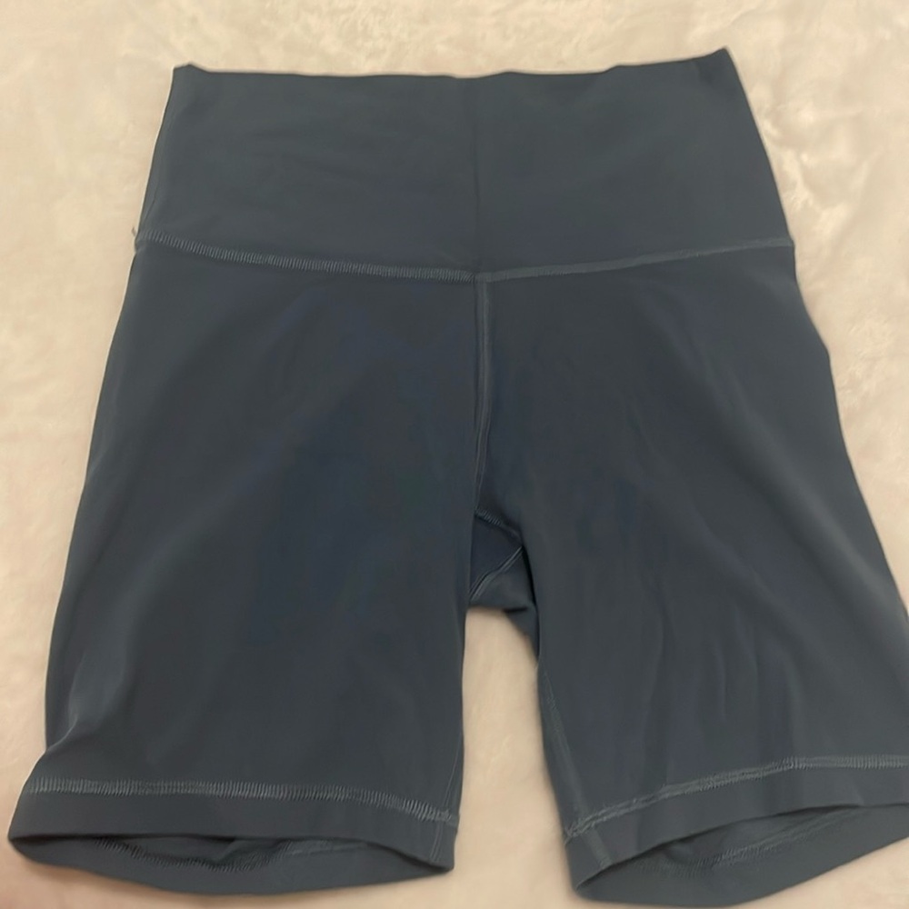 Aritzia TNA biker shorts